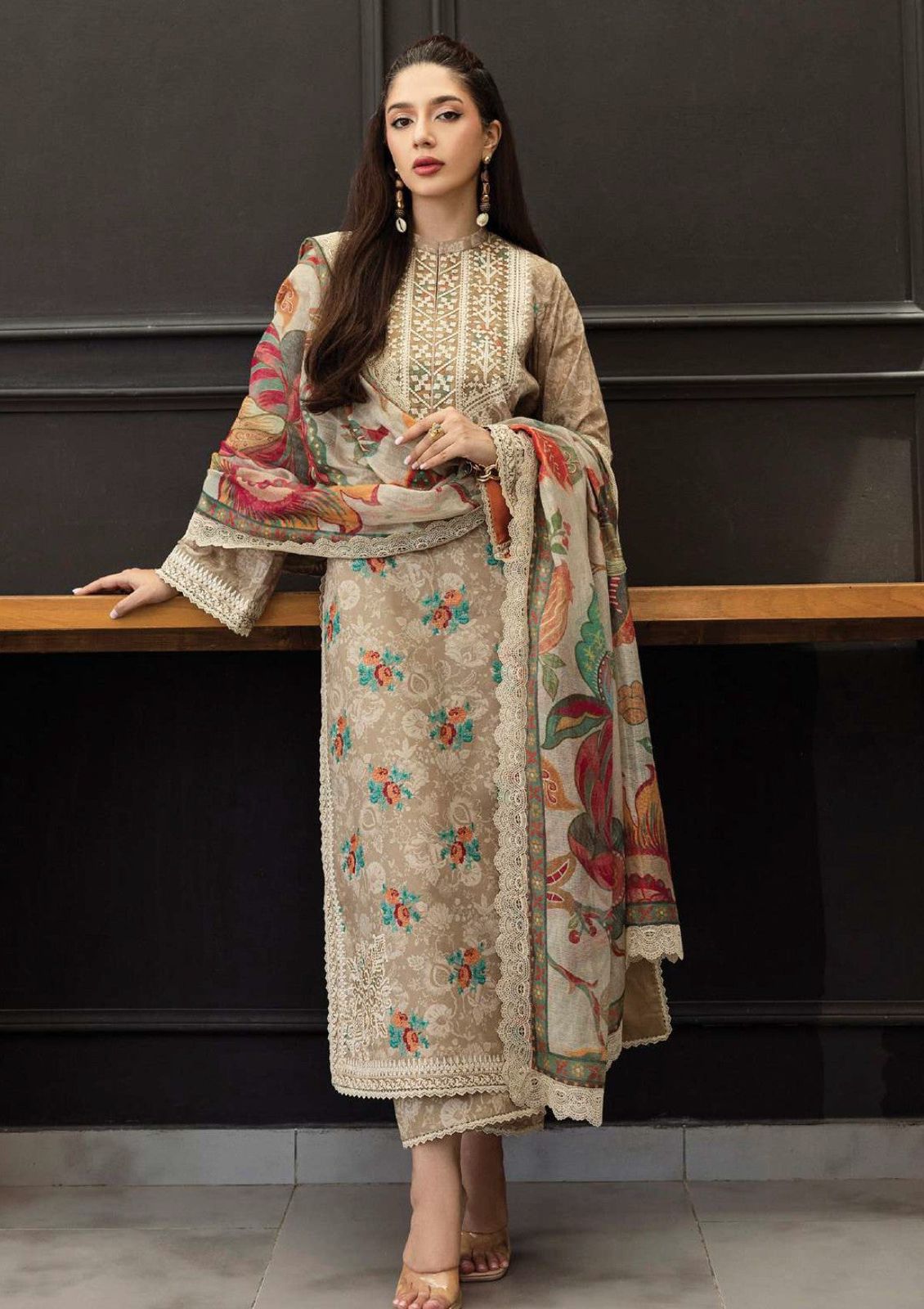 Zainab Chottani 3PC Embroidered Linen Suit
