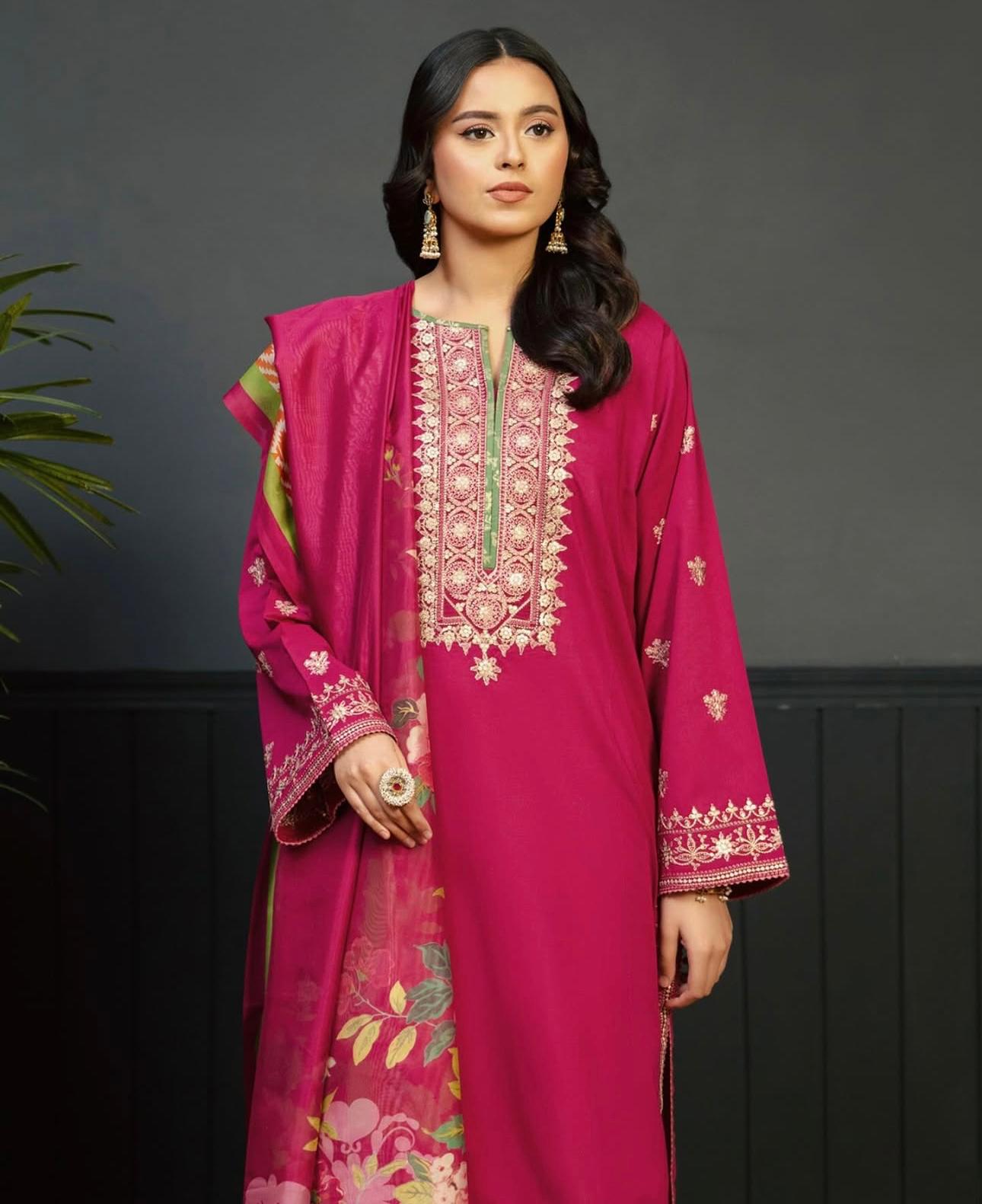 Sapphire Most Demanding Edition 3-Piece Unstitched Dhank Suit